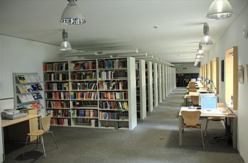 图书馆与实验室